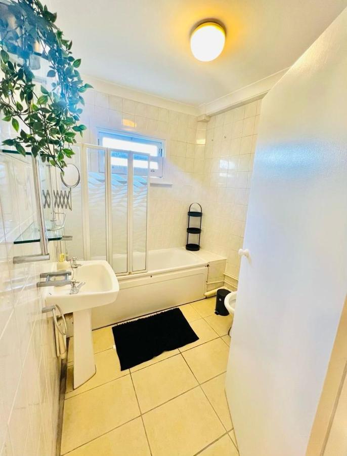 לונדון The Vista Apartment מראה חיצוני תמונה